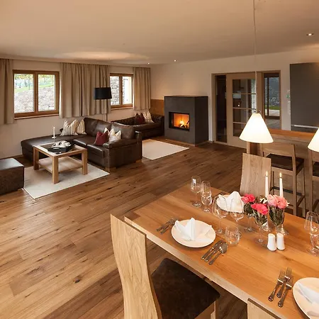 Romantik Im Weingut Eichenstein 샬레 메라노