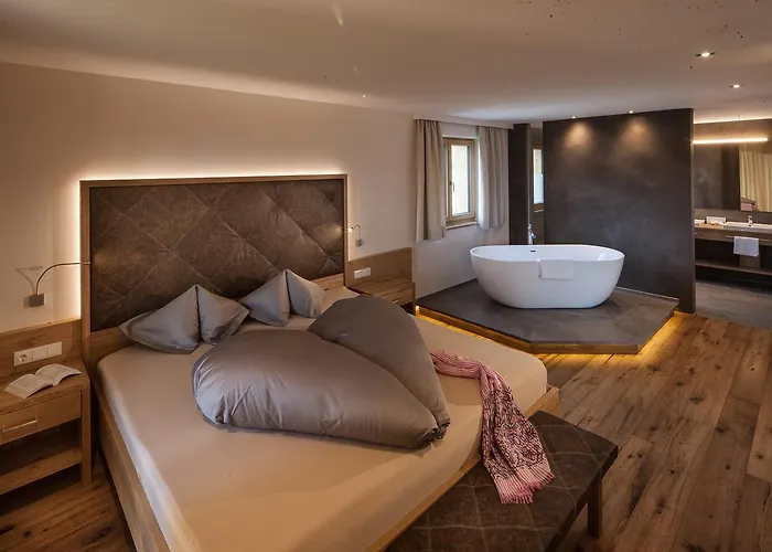 Romantik Im Weingut Eichenstein Dağ evi